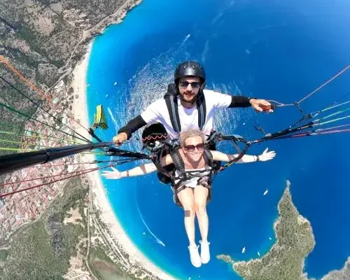 Fethiye Yamaç Paraşütü: Ölüdeniz Üzerinde Unutulmaz Bir Uçuş